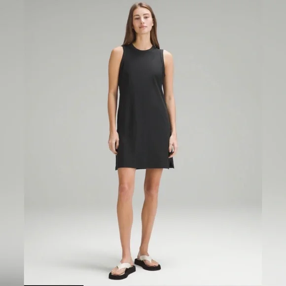 Lululemon Black Classic-Fit Cotton-Blend dress in size 2